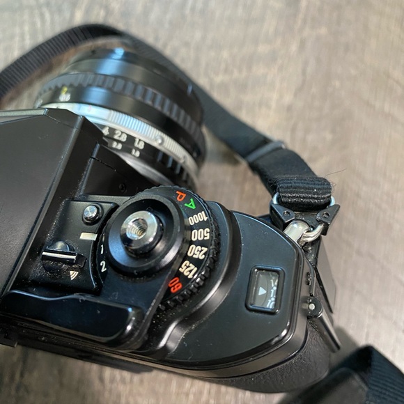 Nikon FG 35mm SLR Film Camera w/Nikon 50mm 1:1.8 Lens - Picture 12 of 13